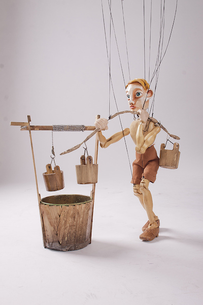 Bzzzoira Moira Bzzzoira Moira