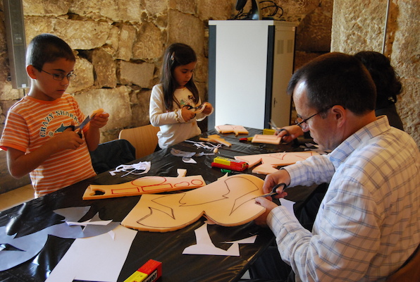 Marionetas em Esponja - Chinfrim e outros Bichos Assim Marionetas em Esponja - Chinfrim e outros Bichos Assim