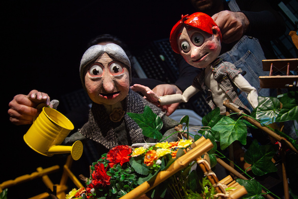 Ei! Marionetas Ei! Marionetas