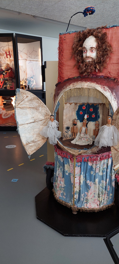 Puppet Stage Puppet Stage