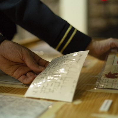 À MESA COM... QUINTA DA CRUZ - FOOD, WINE & CULTURE / II Convocatória Internacional de Arte Correio À MESA COM... QUINTA DA CRUZ - FOOD, WINE & CULTURE / II Convocatória Internacional de Arte Correio