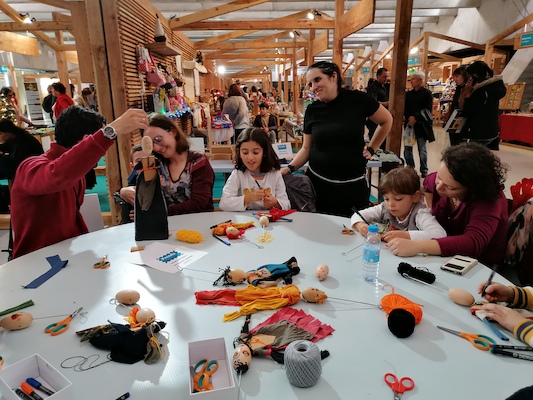 Marionetas de Vara - Dom Barom e Madame Arame Marionetas de Vara - Dom Barom e Madame Arame