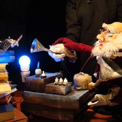 Sr. Aparo e os Pirilampos Sr. Aparo e os Pirilampos