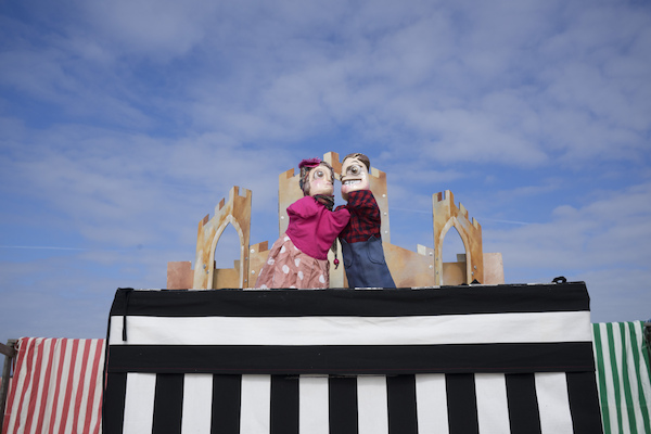 Robertos Theater Robertos Theater