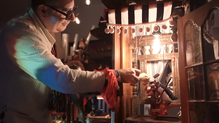 Câmera! Marionetas!… Ação! Câmera! Marionetas!… Ação!